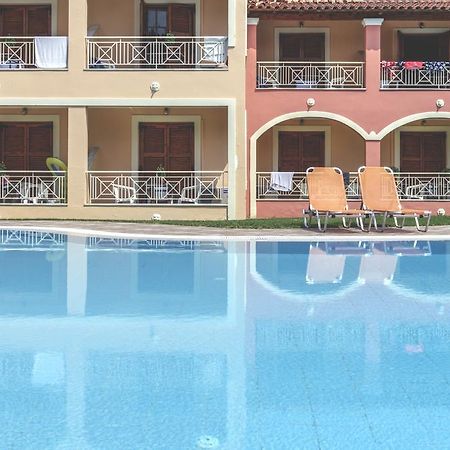 Aronda Apartments Dassiá Eksteriør bilde