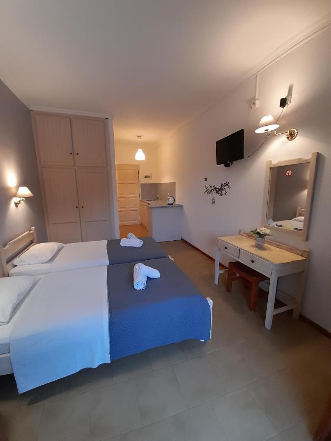Aronda Apartments Dassiá Eksteriør bilde