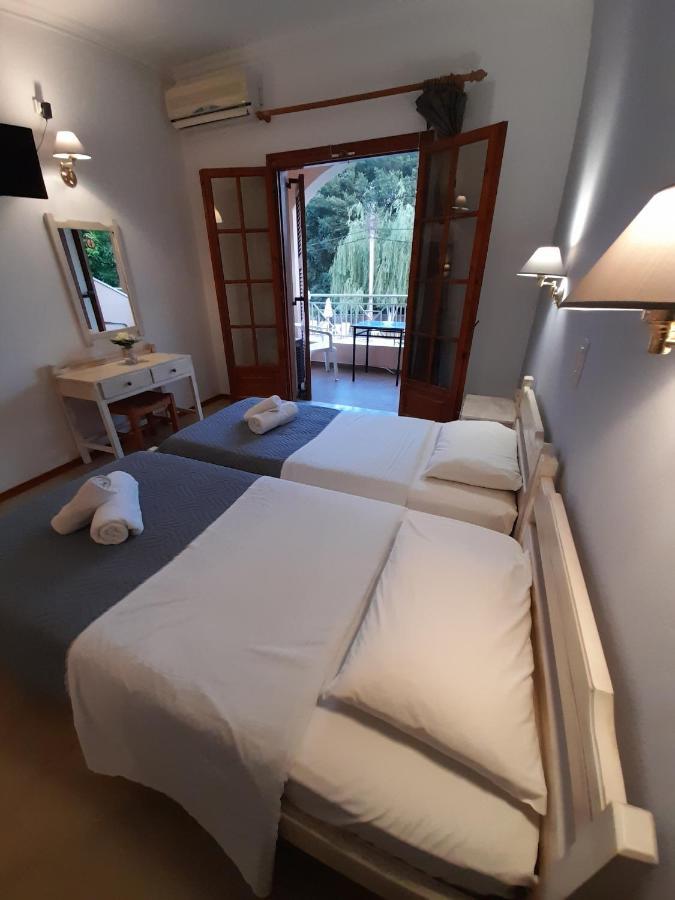 Aronda Apartments Dassiá Eksteriør bilde